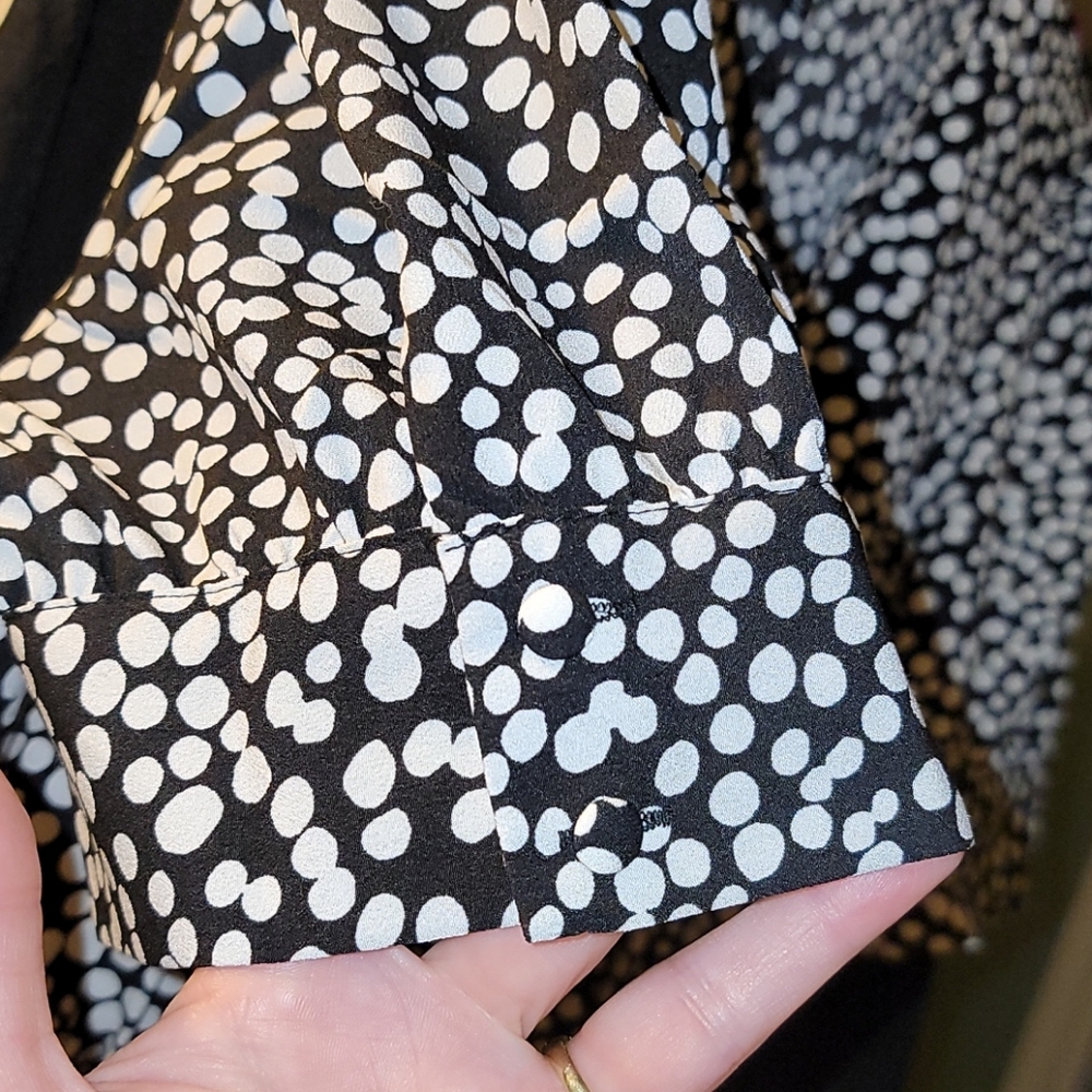 New!Black & White Polka Dot Midi dress - Picture 9 of 11